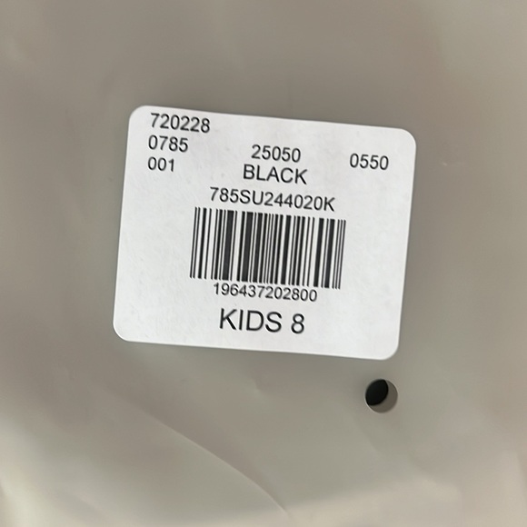 Kids black essentials shorts - Picture 2 of 6